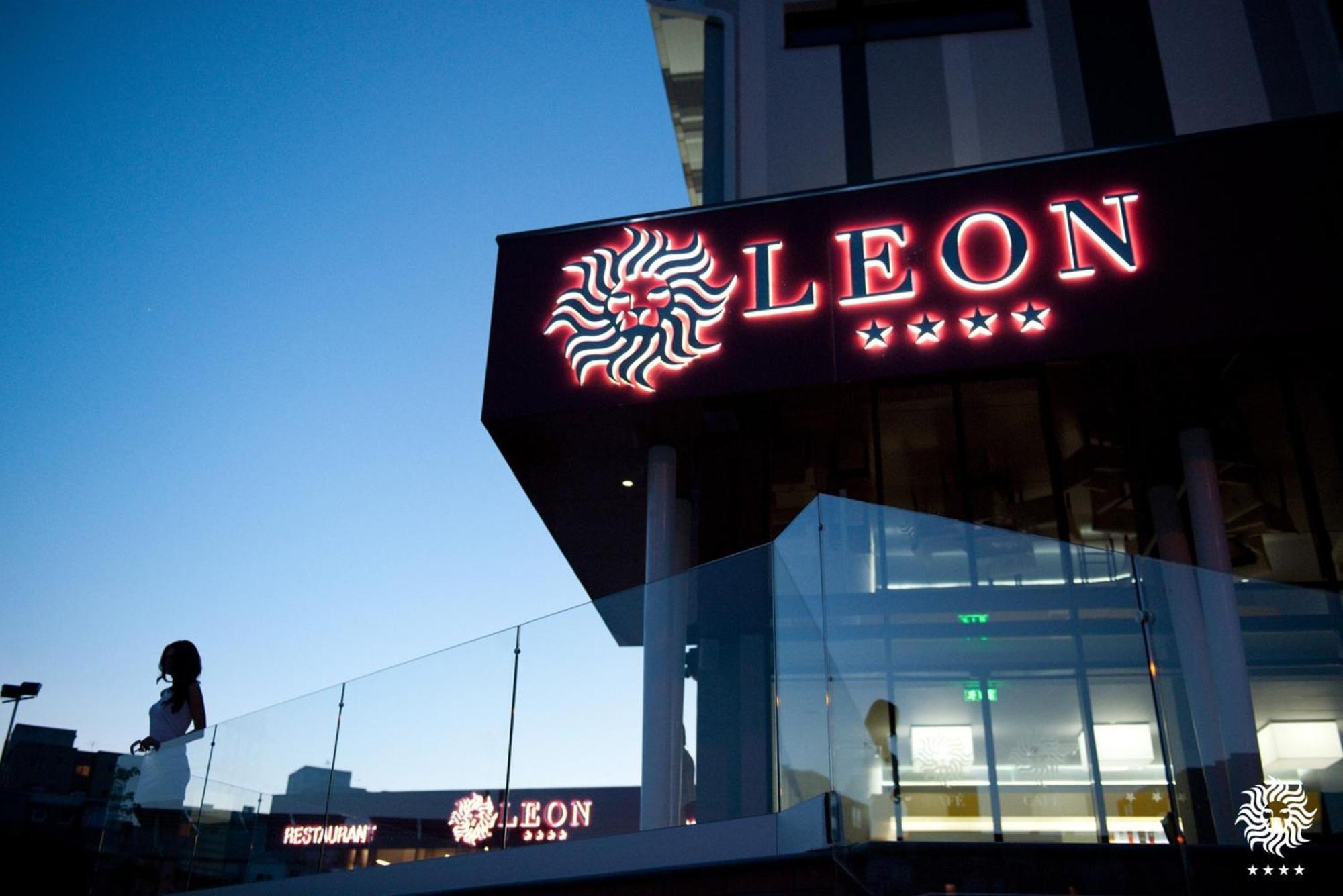 Hotel Leon & Spa Αράντ Εξωτερικό φωτογραφία