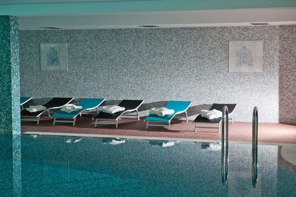Hotel Leon & Spa Αράντ Εξωτερικό φωτογραφία